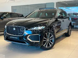 Santorini black Usado 2024 Jaguar F-Pace R-Dynamic SUV | 59.900 € (Caro)