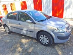 Gris / plata Usado 2004 Renault Mégane II Dynamique Berlina | 1850 € (Buen precio)