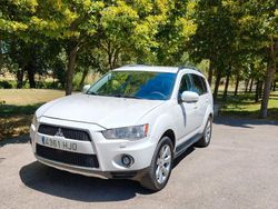 Blanco Usado 2012 Mitsubishi Outlander SUV | 7500 € (Precio justo)