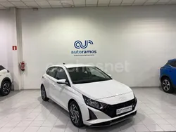 Blanco Usado 2024 Hyundai i20 Berlina | 18.090 € (Precio justo)