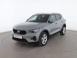 Gris Usado 2023 Volvo XC40 Core SUV | 33.299 € (Precio justo)