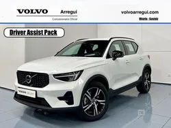 Blanco Nuevo 2024 Volvo XC40 Plus SUV | 43.990 € (Precio justo)
