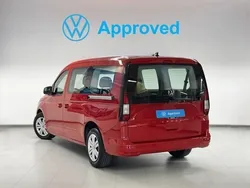 Rojo Usado 2024 VW Caddy Maxi Monovolumen | 29.990 € (Buen precio)