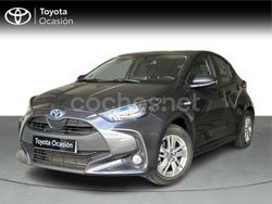 Gris / plata Usado 2021 Toyota Yaris Hybrid Active Berlina | 18.400 € (Precio justo)