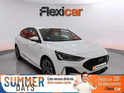 Blanco Usado 2023 Ford Focus Active Berlina | 19.990 € (Precio justo)