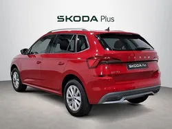 Rojo Usado 2024 Skoda Kamiq Ambition SUV | 22.540 € (Un poco caro)