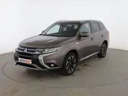 Gris Usado 2016 Mitsubishi Outlander P-HEV SUV | 18.599 €