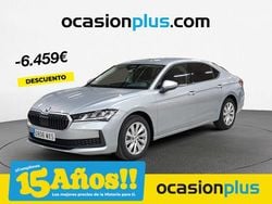 Gris / plata Nuevo 2025 Skoda Superb Essence Berlina | 32.990 € (Precio justo)