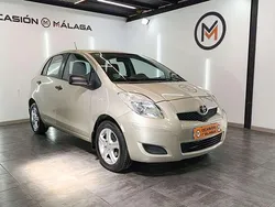 Marrón Usado 2010 Toyota Yaris Connect Style Utilitario | 7500 € (Precio justo)