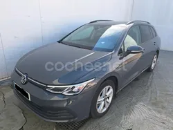 Gris / plata Usado 2022 VW Golf VIII Life Familiar | 21.990 € (Precio justo)