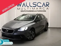 Gris / plata Usado 2018 Volvo V40 CC Familiar | 18.990 € (Caro)
