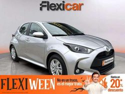 Gris Usado 2024 Toyota Yaris Edition Utilitario | 15.890 € (Super precio)