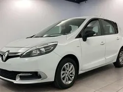 Blanco Usado 2015 Renault Scénic III LIMITED Monovolumen | 11.500 € (Un poco caro)