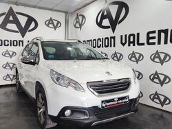 Blanco Usado 2016 Peugeot 2008 Allure SUV | 9900 € (Precio justo)