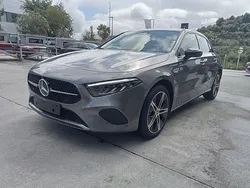 Gris Nuevo 2024 Mercedes A160 Berlina | 44.000 € (Caro)