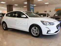 Blanco Usado 2020 Ford Focus Trend Berlina | 14.500 € (Buen precio)