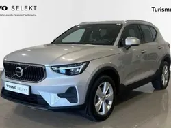 Plateado Usado 2024 Volvo XC40 Core SUV | 34.900 €