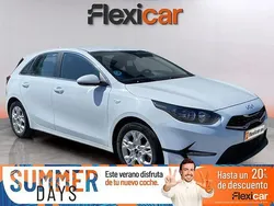 Blanco Usado 2022 Kia Ceed Berlina | 16.290 € (Precio justo)