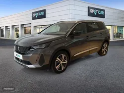 Gris Usado 2024 Peugeot 5008 Allure Monovolumen | 26.500 € (Un poco caro)