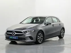 Gris / plata Usado 2021 Mercedes A180 Berlina | 24.490 € (Precio justo)