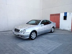Gris / plata Usado 2001 Mercedes CLK200 Avantgarde Coupe | 3499 € (Precio justo)