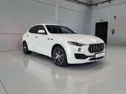 Blanco Usado 2017 Maserati Levante SUV | 45.750 € (Precio justo)