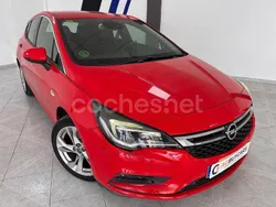 Rojo Usado 2017 Opel Astra Selective Berlina | 9495 € (Buen precio)
