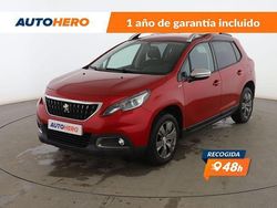 Rojo Usado 2018 Peugeot 2008 Style SUV | 9799 € (Precio justo)