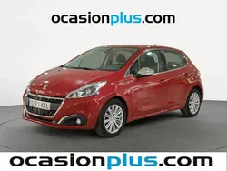 Rojo Usado 2018 Peugeot 208 Allure Utilitario | 11.410 € (Precio justo)