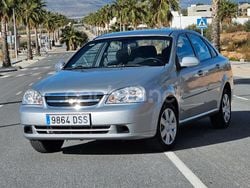 Gris / plata Usado 2006 Chevrolet Nubira SE Berlina | 2900 €