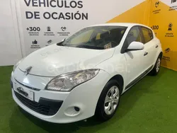 Blanco Usado 2011 Renault Mégane III Authentique Berlina | 6490 € (Precio justo)