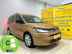 Marrón Usado 2022 VW Caddy Maxi Monovolumen | 31.900 €