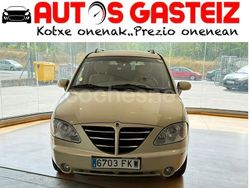 Beige Usado 2007 Ssangyong (KGM) Rodius Monovolumen | 5990 € (Precio justo)