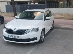 Blanco Usado 2020 Skoda Octavia Familiar | 11.800 € (Precio justo)