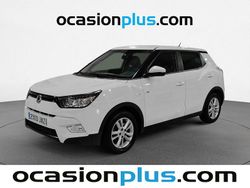 Blanco Usado 2017 Ssangyong (KGM) Tivoli SUV | 11.590 €