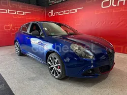 Azul Usado 2021 Alfa Romeo Giulietta Super Utilitario | 17.999 € (Un poco caro)