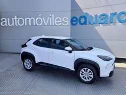 Blanco Usado 2022 Toyota Yaris Cross Business Edition SUV | 22.500 € (Precio justo)