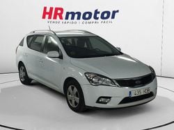 Blanco Usado 2011 Kia Ceed Familiar | 7990 € (Super precio)