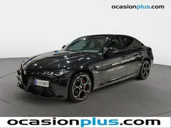 Negro Usado 2024 Alfa Romeo Giulia Competizione Berlina | 42.637 € (Un poco caro)