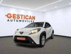 Blanco Usado 2022 Toyota Aygo X Play SUV | 12.990 €
