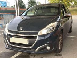 Gris Usado 2016 Peugeot 208 Access Utilitario | 6600 € (Precio justo)