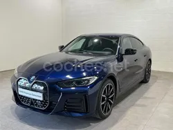 Azul Usado 2024 BMW i4 Comfort Edition Berlina | 52.390 € (Precio justo)