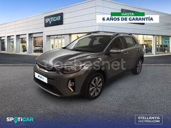 Gris / plata Usado 2024 Kia Stonic SUV | 18.590 € (Precio justo)