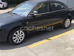 Negro Usado 2007 Skoda Superb Comfort Berlina | 4800 €