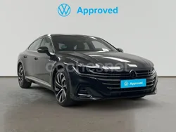 Gris / plata Usado 2024 VW Arteon R-line Berlina | 45.000 € (Un poco caro)