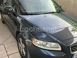 Azul Usado 2009 Volvo V50 Momentum Familiar | 2400 €