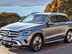 Verde Usado 2022 Mercedes GLC300e SUV | 32.900 €