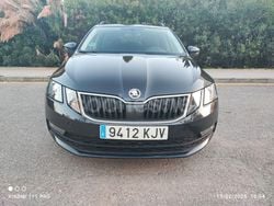 Negro Usado 2018 Skoda Octavia Ambition Familiar | 15.900 € (Precio justo)