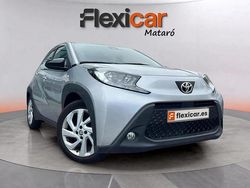 Gris Usado 2024 Toyota Aygo X Play SUV | 11.890 € (Precio justo)