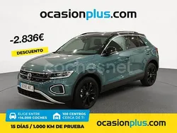 Azul Nuevo 2024 VW T-Roc SUV | 30.900 € (Precio justo)